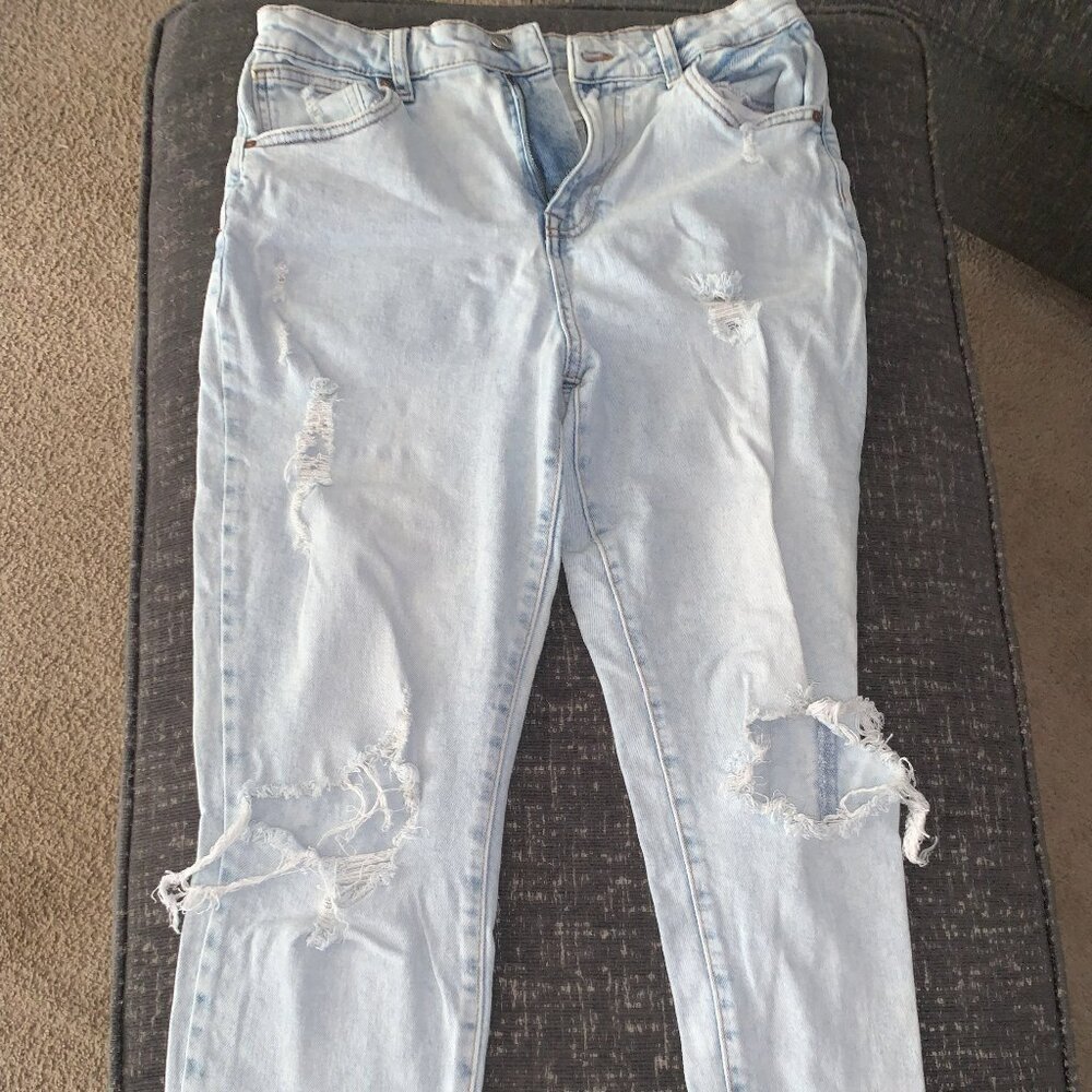 No boundaries ripped jeans - women's